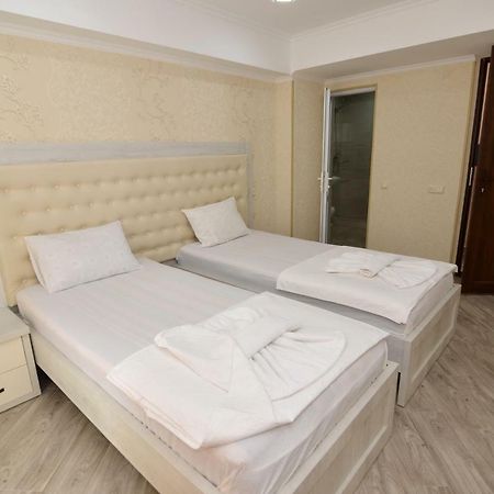 Our House Kutaisi Hotel Екстериор снимка